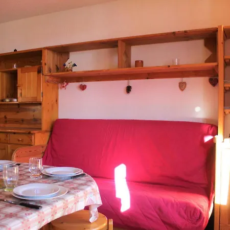 Apartment Cosy A Vars Sainte Marie, 4 Couchages, Balcon Sud, A 300m Des Pistes Et Commerces - Fr-1-330b-202